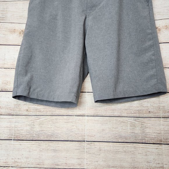 Volcom Surf & Turf 4 Way Stretch Shorts Men's 30 Gray Flat Front Chino Casual - Picture 2 of 11
